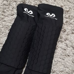 McDavid basketball knee sleeves (1 pair)